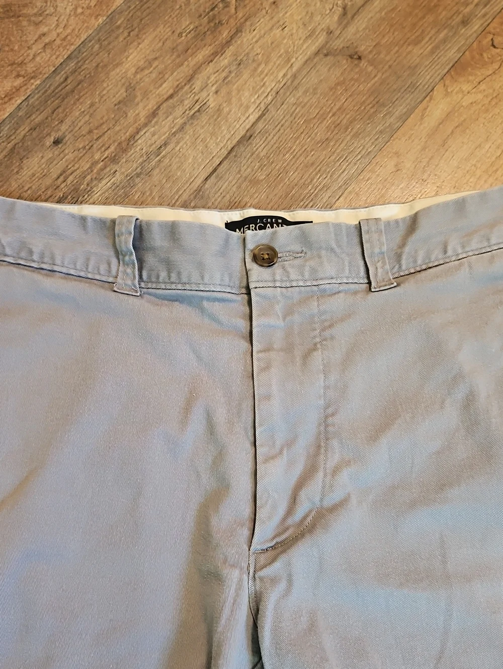 👖J. Crew Light Gray Men’s Chino Shorts